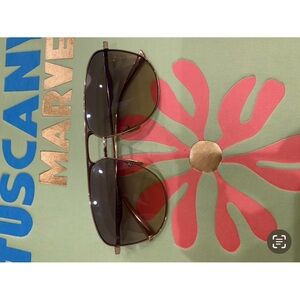 Gucci Gold Aviator Sunglasses